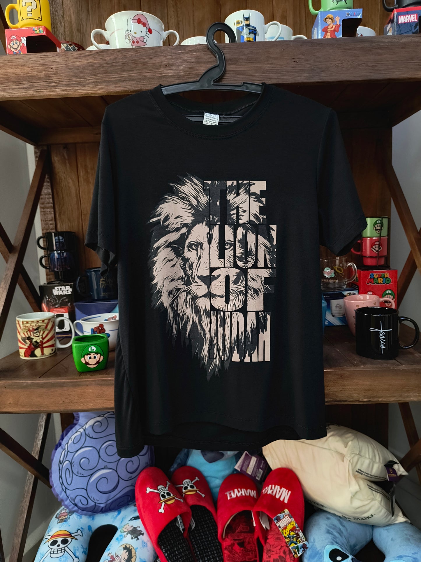Camiseta gospel Babylook: The lion of Judah