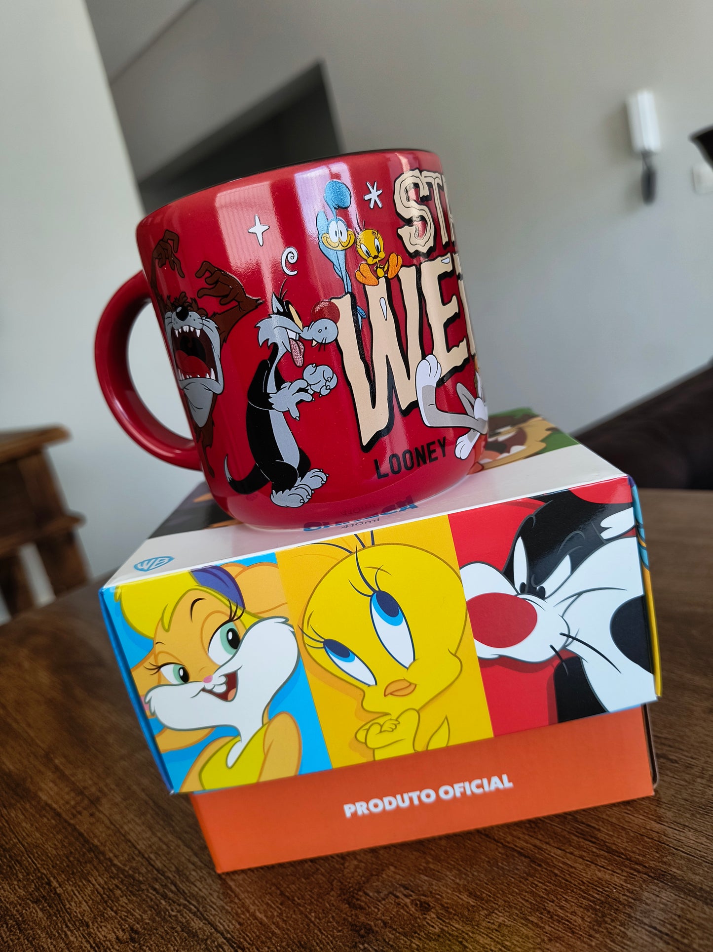 Caneca Geek: Cartoon - Looney Tunes (STAY WEIRD)