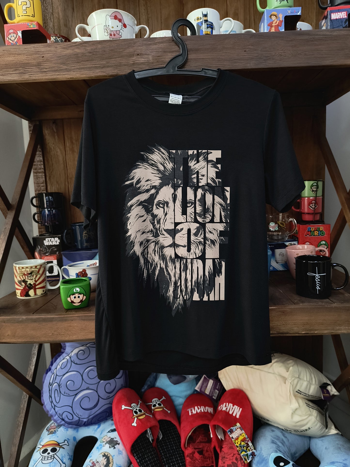 Camiseta gospel Babylook: The lion of Judah
