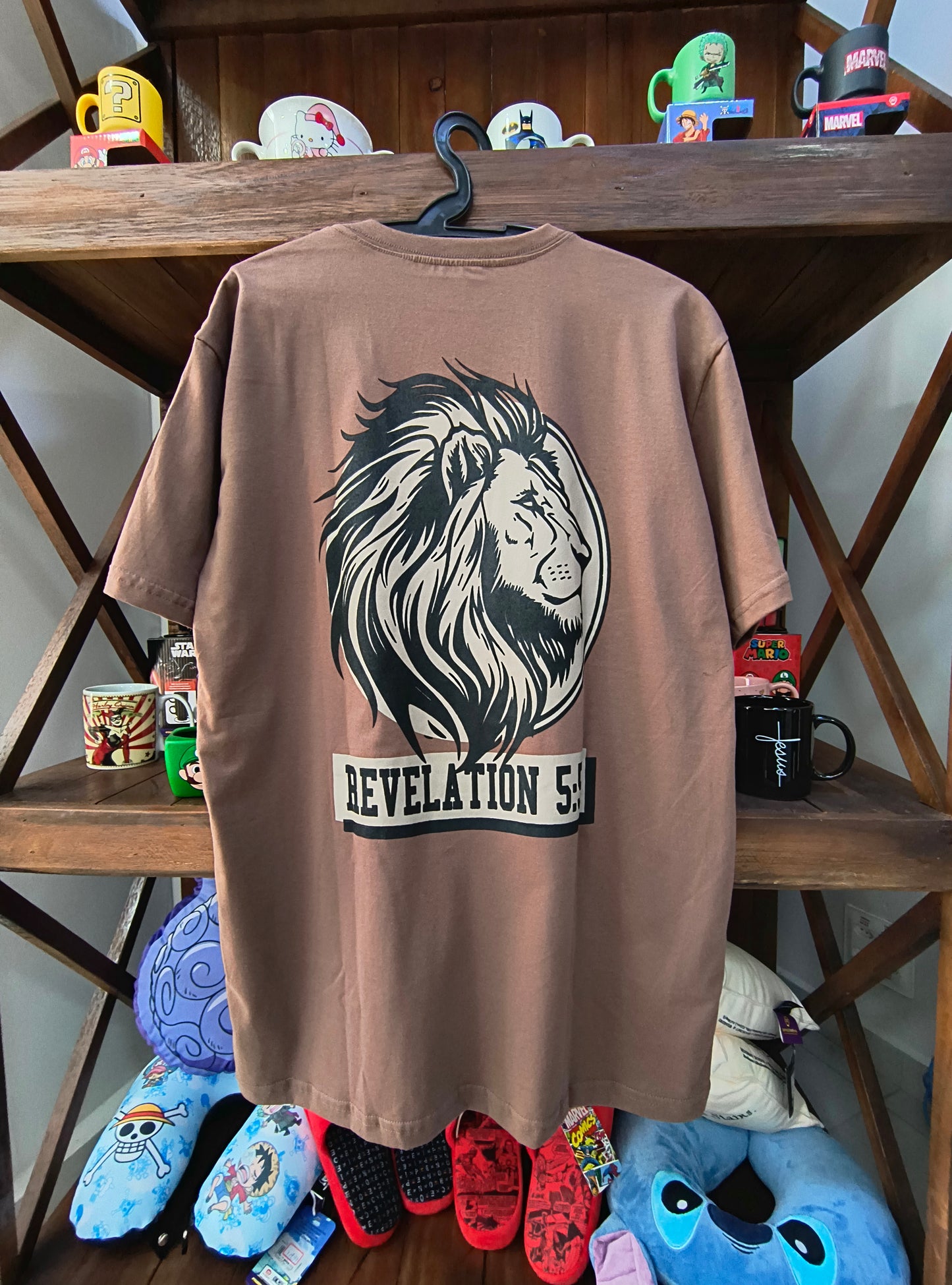 Camiseta gospel - Yeshua, He Saves