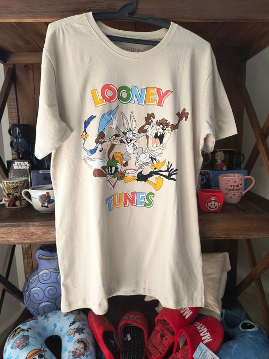 Camiseta Geek: Looney Tunes – Clássicos que Nunca Saem de Moda.