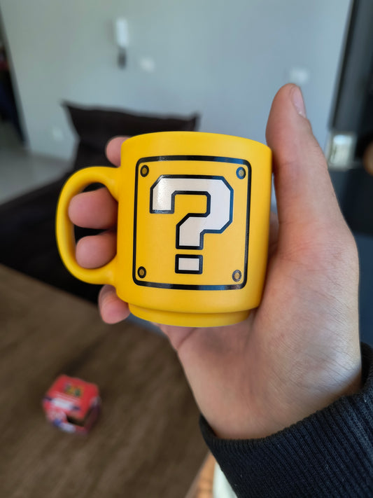 Xícara Geek: Mario Bros (question block)