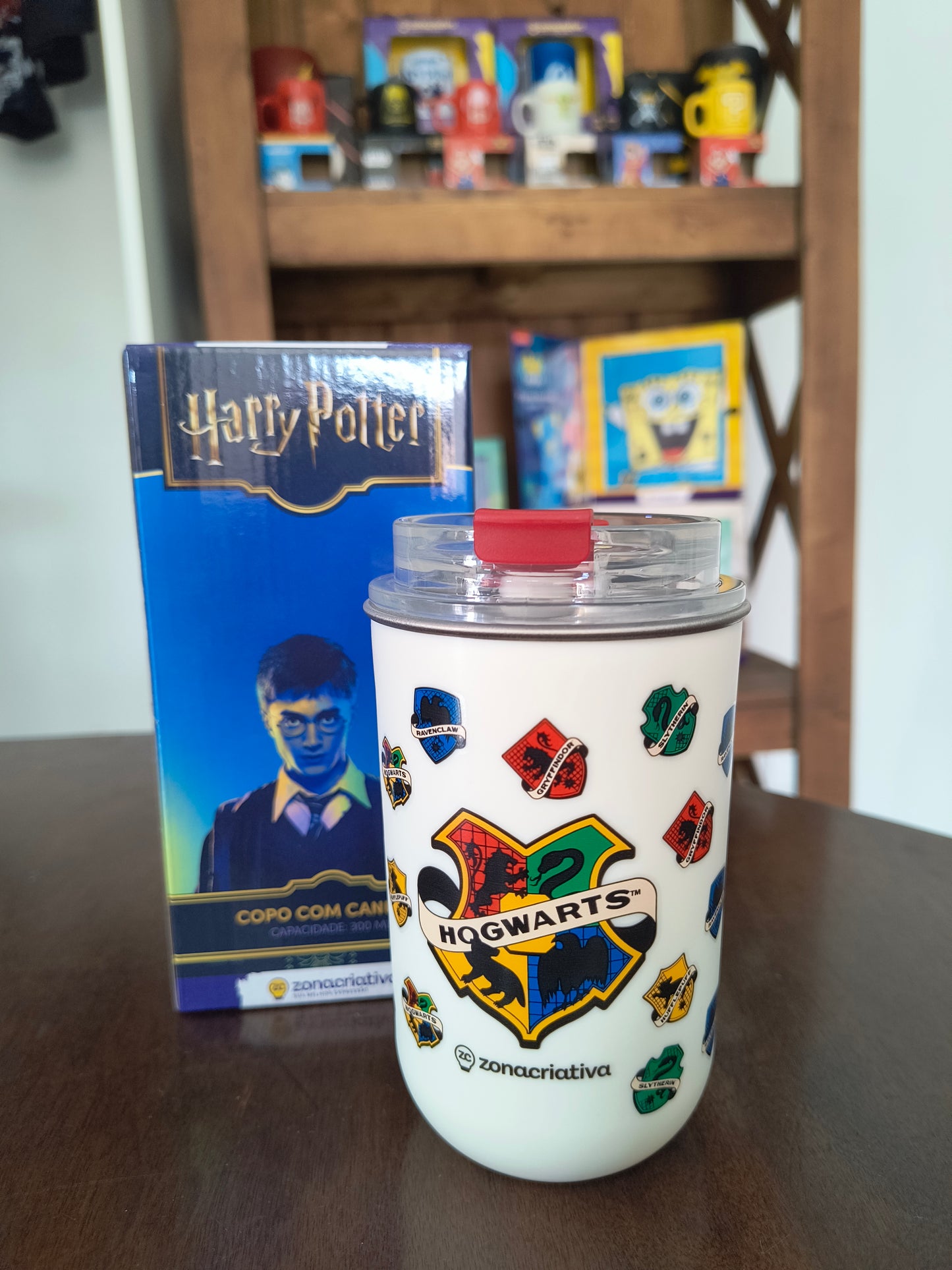 Copo de inox Geek: Harry Potter- Escola de Hogwarts