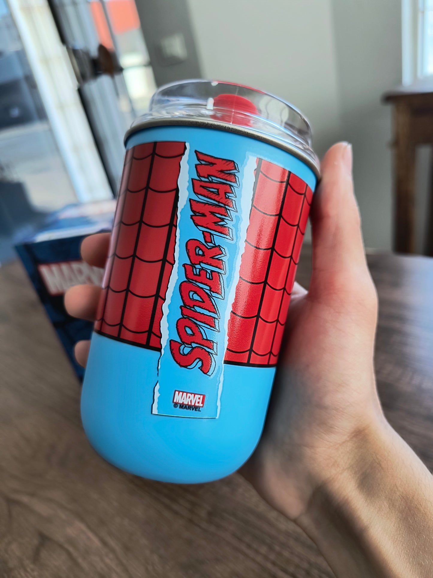 Copo de inox Geek: Marvel - Spiderman temático