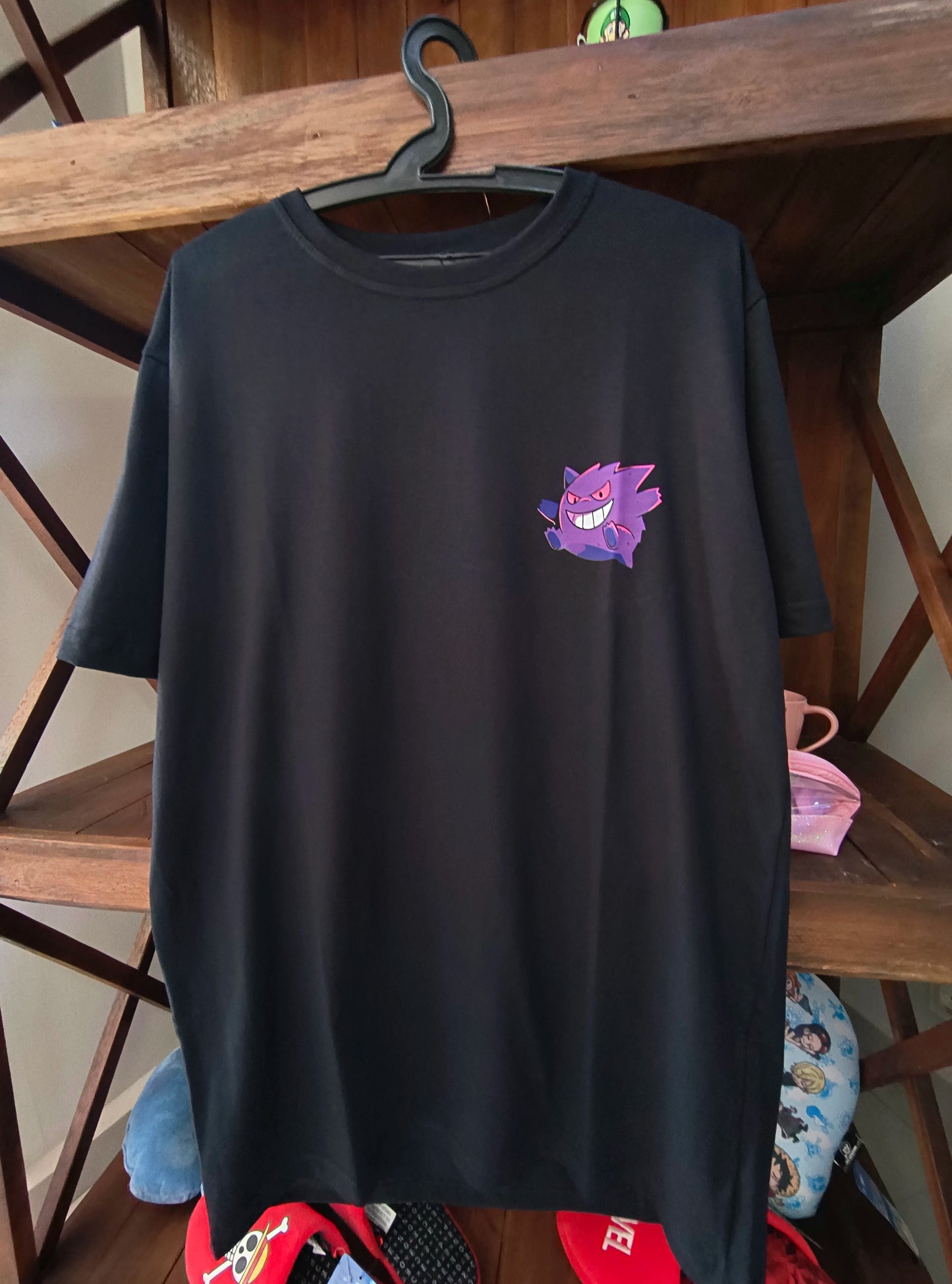Camiseta Pokémon – Gengar Fantasma Gamer (Frente e Costas)