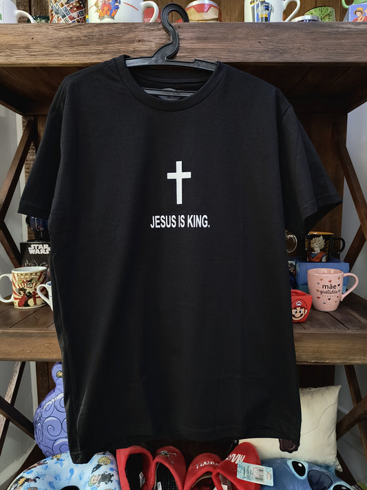 Camiseta Gospel: Jesus is King - Cruz