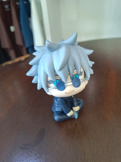 Action Figure Chibi Jujutsu Kaisen – Satoru Gojo Adolescente