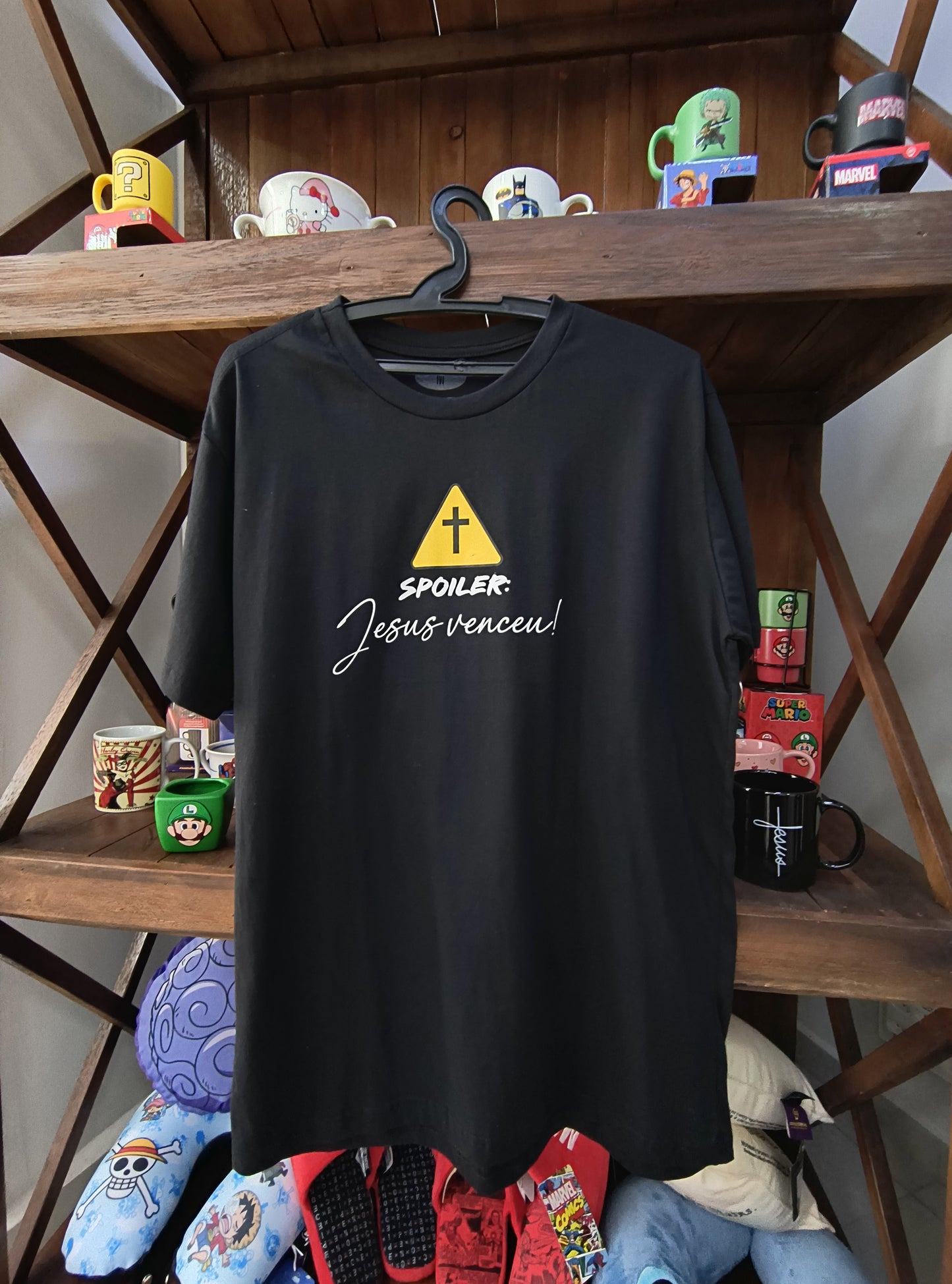 Camiseta gospel- Spoiler, Jesus venceu